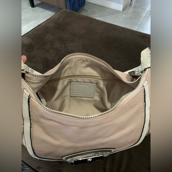 Coach shoulder bag - Picture 8 of 15